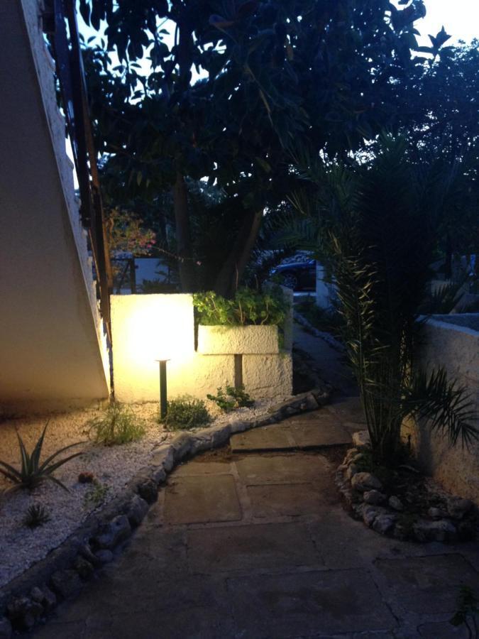 تيراسيني Residence Calarossa الغرفة الصورة